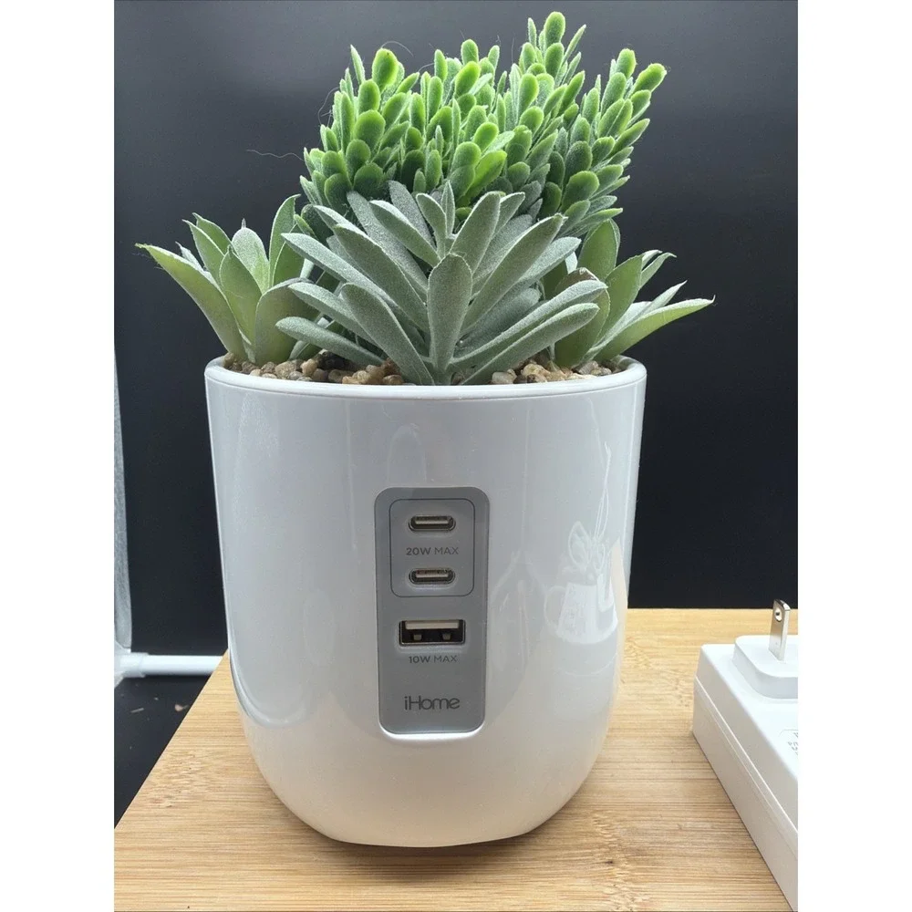iHome PowerPlant USB Charger Faux Succulent 3 USB Charging Ports USB-C/USB-A NEW